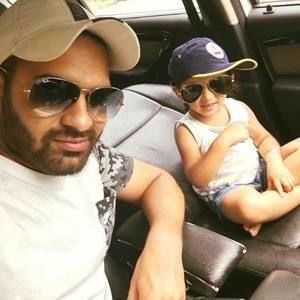 Meet your Posher, Davinder